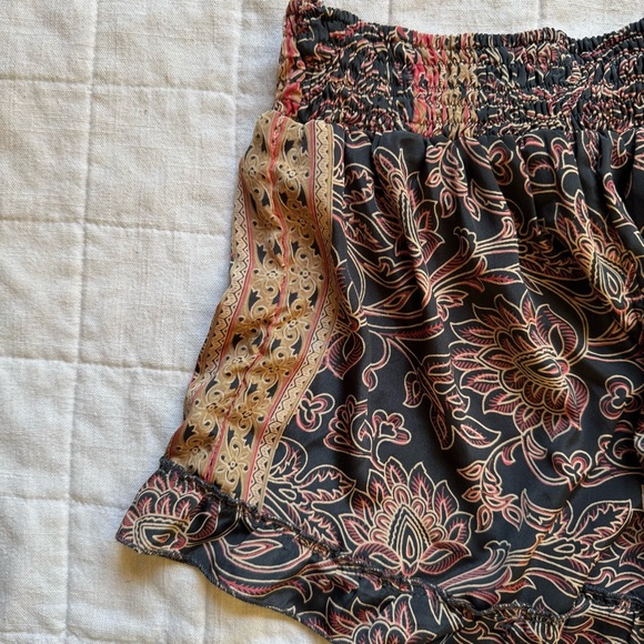 Boho Chic High Waist Women's Shorts - Picture 4 of 6